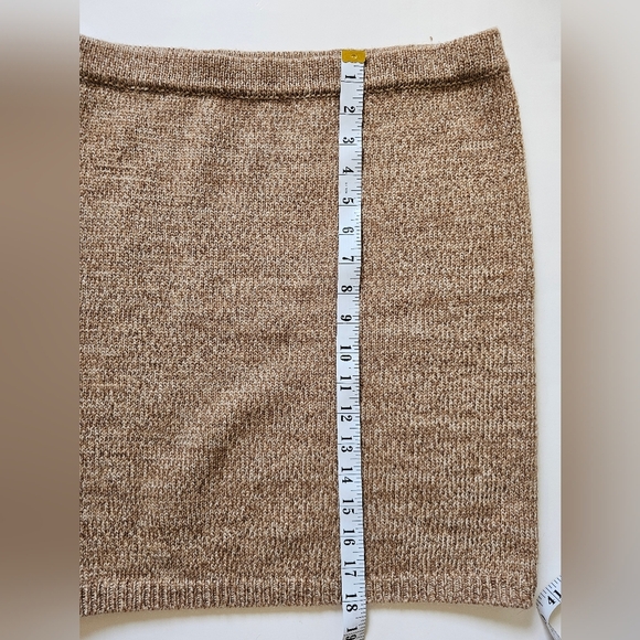 Club Monaco M Knit Wool Blend Short Skirt - Picture 5 of 5